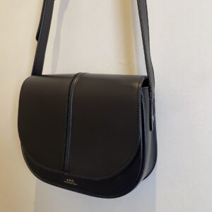 A.P.C.　レザーショルダーバッグ