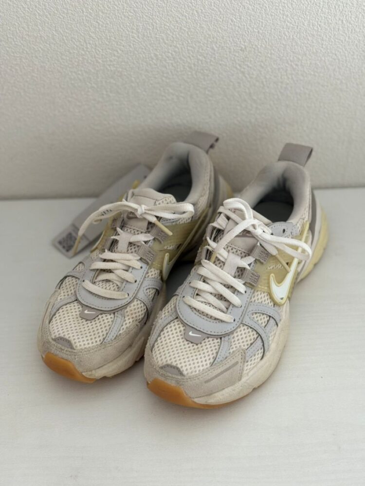 NIKE スニーカー